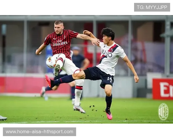 富安健洋右路倒三角回给中路形成射门